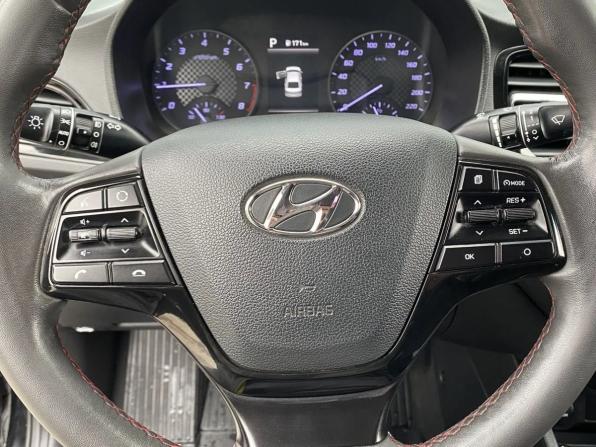 Hyundai Solaris II Рестайлинг с пробегом 2021 года, цена 1 500 000 рублей, 163264 км, седан, Автокод Объявления