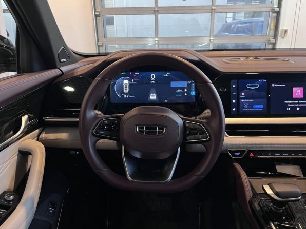 Geely Monjaro I с пробегом 2023 года, цена 3 240 000 рублей, 69968 км, внедорожник, Автокод Объявления