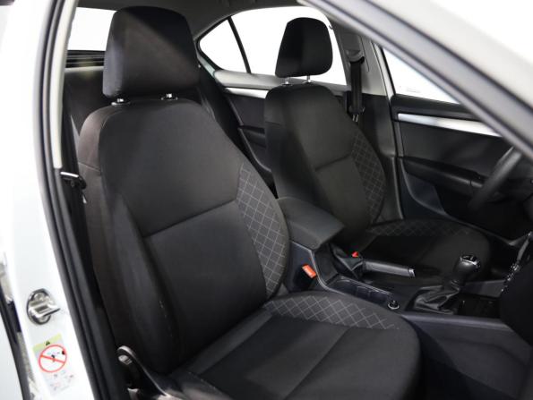Skoda Octavia III (A7) Рестайлинг с пробегом 2019 года, цена 1 556 000 рублей, 74702 км, лифтбек, Автокод Объявления