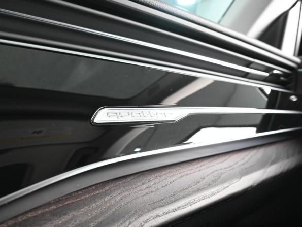 Audi Q8 I (4M) с пробегом 2022 года, цена 7 899 000 рублей, 36160 км, внедорожник, Автокод Объявления