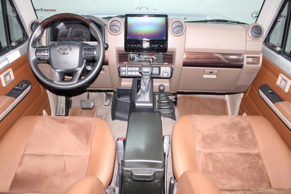 Toyota Land Cruiser 70 Series Рестайлинг 2 Владивосток  - изображение 18