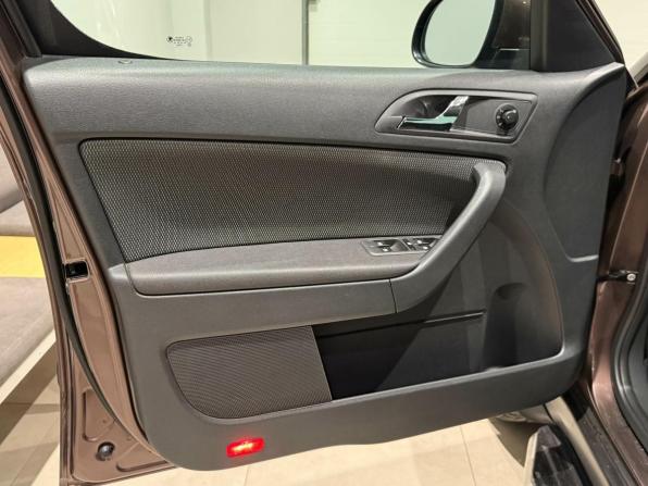 Skoda Yeti I Рестайлинг с пробегом 2013 года, цена 1 155 274 рубля, 126007 км, внедорожник, Автокод Объявления