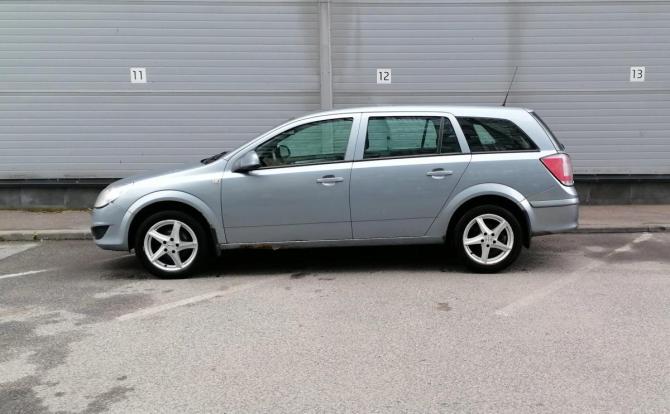 Opel Astra H Рестайлинг с пробегом 2011 года, цена 329 000 рублей, 253917 км, универсал, Автокод Объявления