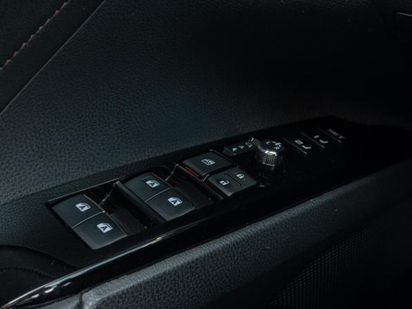 Toyota Camry VIII (XV70) с пробегом 2018 года, цена 3 020 000 рублей, 139143 км, седан, Автокод Объявления