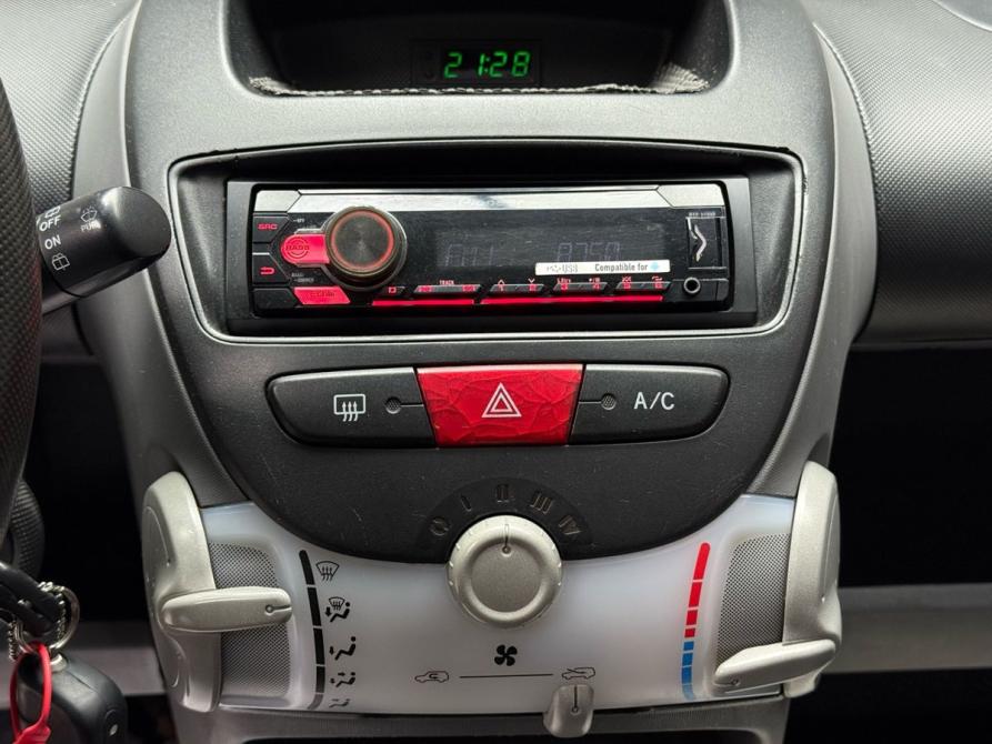 Peugeot 107 I Ижевск  - изображение 17