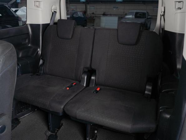 Toyota Voxy III (R80) с пробегом 2015 года, цена 1 749 000 рублей, 183459 км, минивэн, Автокод Объявления