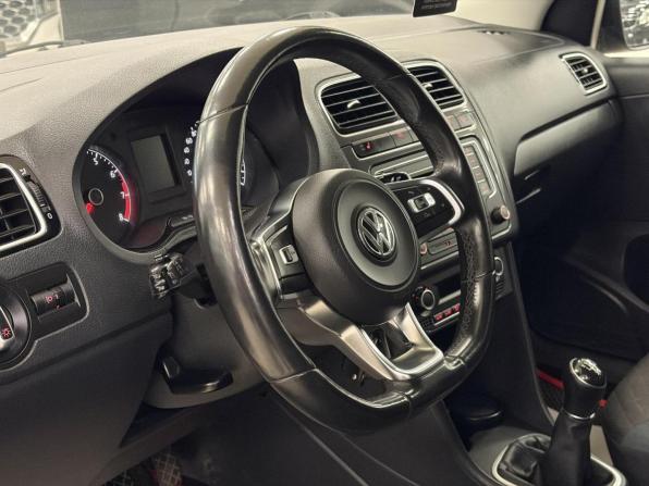 Volkswagen Polo V Рестайлинг с пробегом 2020 года, цена 759 000 рублей, 68758 км, седан, Автокод Объявления