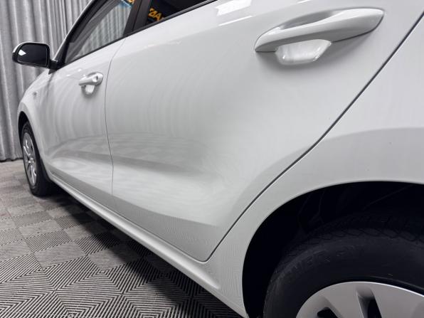 Kia Rio IV с пробегом 2019 года, цена 1 385 000 рублей, 111397 км, седан, Автокод Объявления