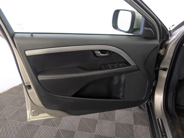 Volvo XC70 II Рестайлинг с пробегом 2014 года, цена 2 700 000 рублей, 132687 км, универсал, Автокод Объявления