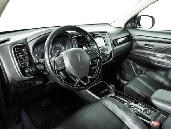 Mitsubishi Outlander III Рестайлинг 2 с пробегом 2017 года, цена 1 760 000 рублей, 183202 км, внедорожник, Автокод Объявления