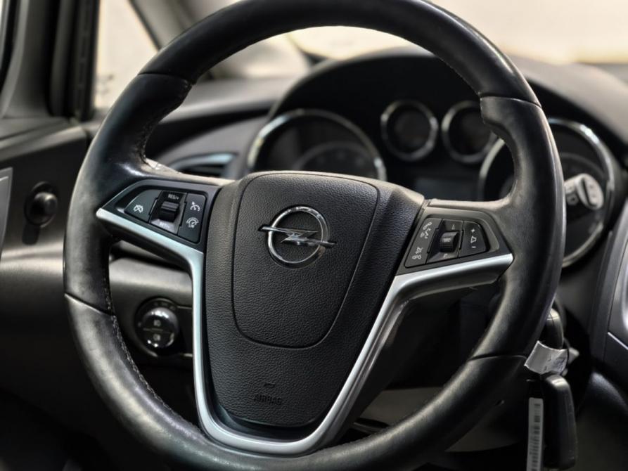 Opel Astra J Рестайлинг Курск  - изображение 10