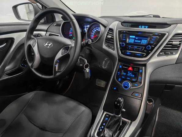 Hyundai Elantra V (MD) Рестайлинг с пробегом 2014 года, цена 1 112 000 рублей, 178945 км, седан, Автокод Объявления