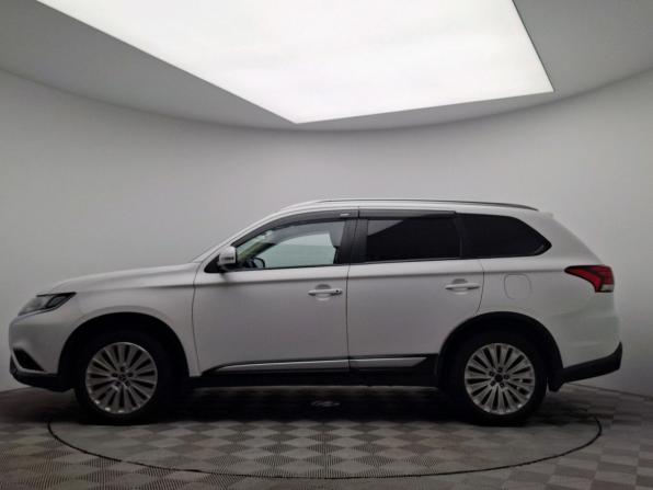 Mitsubishi Outlander III Рестайлинг 3 с пробегом 2018 года, цена 1 935 000 рублей, 159480 км, внедорожник, Автокод Объявления