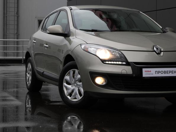 Renault Megane III Рестайлинг с пробегом 2014 года, цена 798 000 рублей, 108549 км, хэтчбек, Автокод Объявления