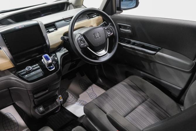 Honda Freed II с пробегом 2018 года, цена 1 669 000 рублей, 86000 км, компактвэн, Автокод Объявления