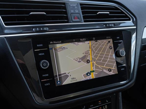 Volkswagen Tiguan II Рестайлинг с пробегом 2021 года, цена 3 140 000 рублей, 53626 км, внедорожник, Автокод Объявления