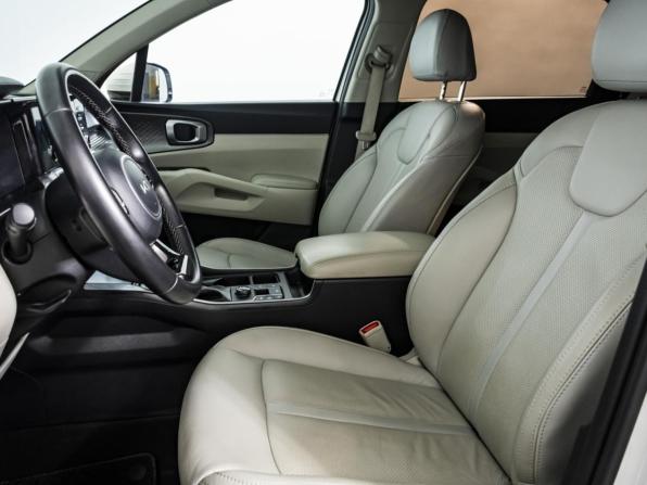 Kia Sorento IV с пробегом 2023 года, цена 3 995 000 рублей, 46579 км, внедорожник, Автокод Объявления