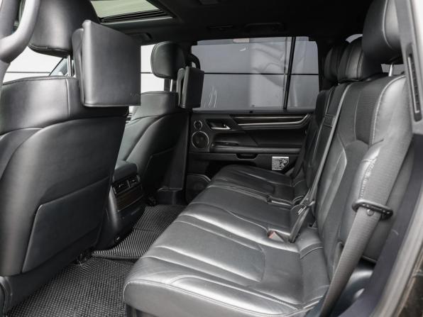 Lexus LX III Рестайлинг 2 с пробегом 2017 года, цена 5 801 400 рублей, 276352 км, внедорожник, Автокод Объявления