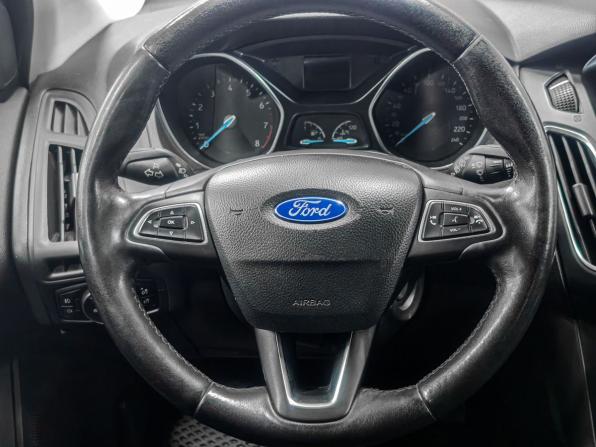 Ford Focus III Рестайлинг с пробегом 2015 года, цена 949 900 рублей, 97500 км, универсал, Автокод Объявления