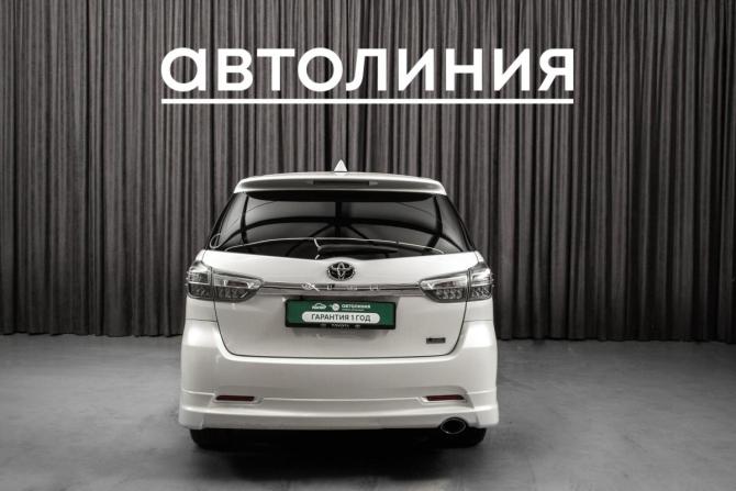 Toyota Wish II с пробегом 2010 года, цена 1 259 000 рублей, 108000 км, минивэн, Автокод Объявления