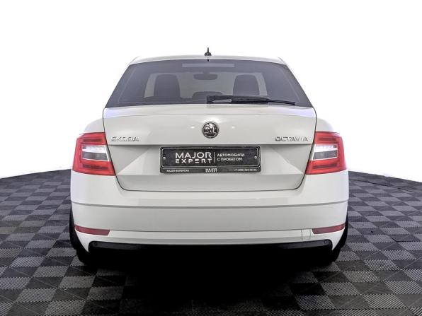 Skoda Octavia III (A7) Рестайлинг с пробегом 2020 года, цена 1 675 000 рублей, 130091 км, лифтбек, Автокод Объявления