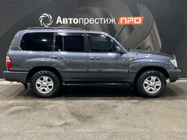Toyota Land Cruiser 100 Series с пробегом 2002 года, цена 1 697 000 рублей, 325650 км, внедорожник, Автокод Объявления