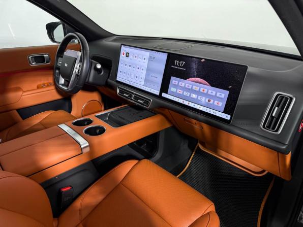 Li Auto (Lixiang) L9 I с пробегом 2023 года, цена 6 390 000 рублей, 42447 км, внедорожник, Автокод Объявления