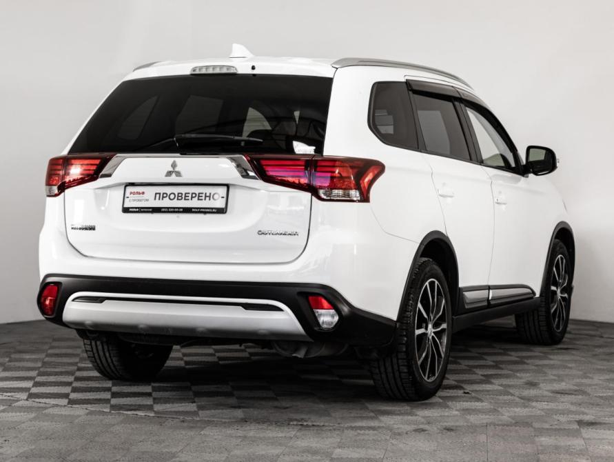 Mitsubishi Outlander III Рестайлинг 3 Санкт-Петербург  - изображение 5