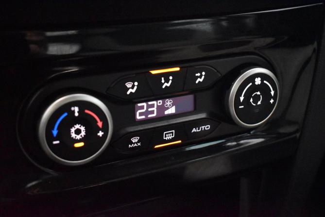 Lada (ВАЗ) XRAY I с пробегом 2018 года, цена 850 000 рублей, 107219 км, хэтчбек, Автокод Объявления