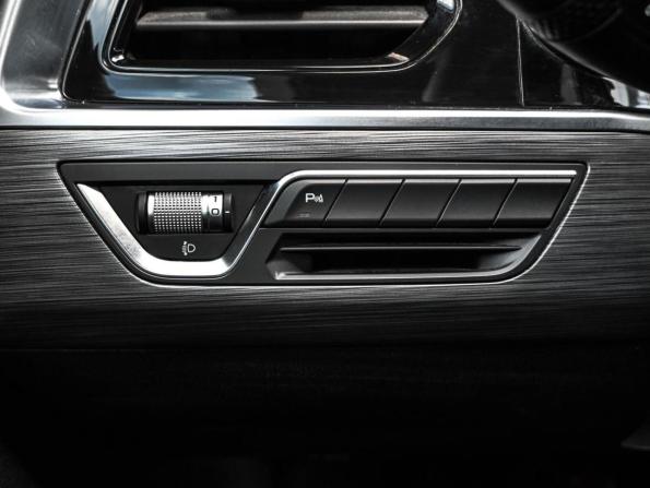 Geely Tugella I Рестайлинг с пробегом 2022 года, цена 2 444 000 рублей, 120480 км, внедорожник, Автокод Объявления