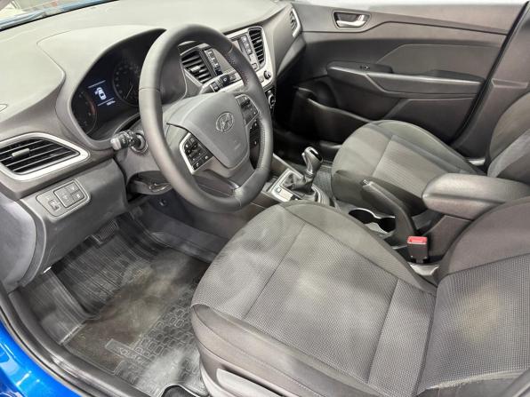 Hyundai Solaris II с пробегом 2017 года, цена 1 399 000 рублей, 100000 км, седан, Автокод Объявления