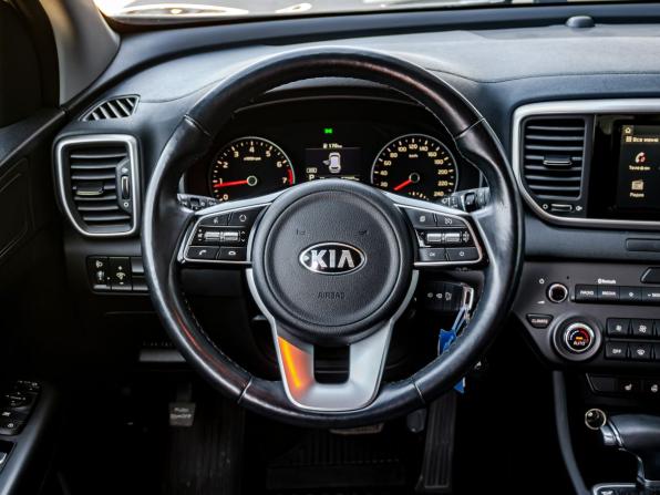 Kia Sportage IV Рестайлинг с пробегом 2019 года, цена 2 450 000 рублей, 57897 км, внедорожник, Автокод Объявления