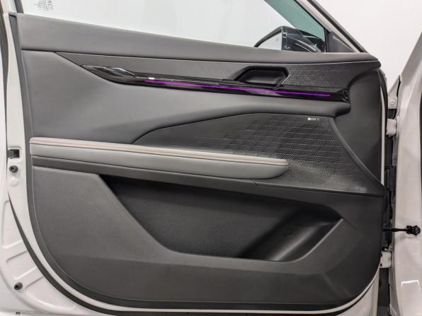 Changan UNI-V I с пробегом 2023 года, цена 2 250 000 рублей, 32676 км, лифтбек, Автокод Объявления