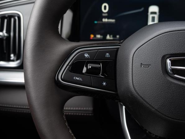 Geely Monjaro I Рестайлинг 2 с пробегом 2026 года, цена 4 199 000 рублей, 66 км, внедорожник, Автокод Объявления