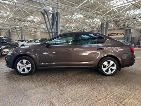 Skoda Octavia III (A7) Рестайлинг с пробегом 2020 года, цена 2 260 000 рублей, 103047 км, лифтбек, Автокод Объявления