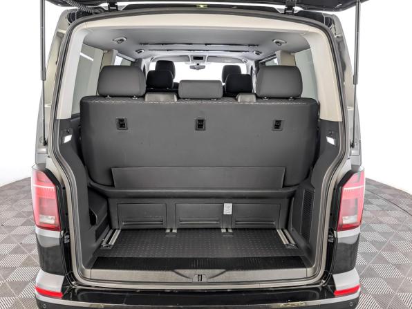 Volkswagen Multivan T6 Рестайлинг с пробегом 2021 года, цена 6 250 000 рублей, 68484 км, минивэн, Автокод Объявления