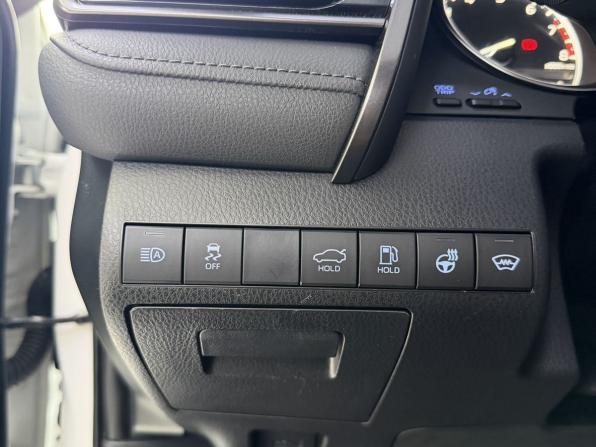 Toyota Camry VIII (XV70) Рестайлинг с пробегом 2021 года, цена 2 900 000 рублей, 95733 км, седан, Автокод Объявления