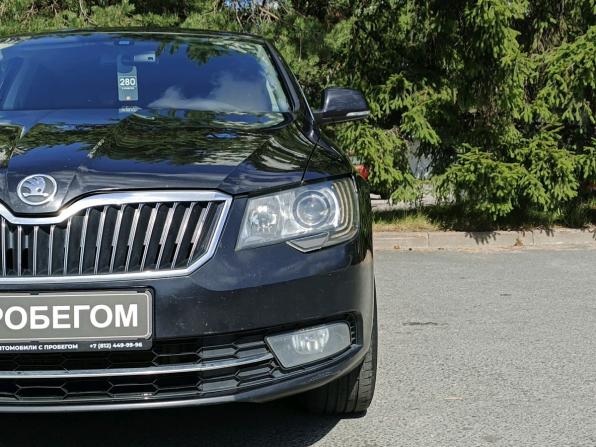 Skoda Superb II Рестайлинг с пробегом 2013 года, цена 879 000 рублей, 268196 км, лифтбек, Автокод Объявления