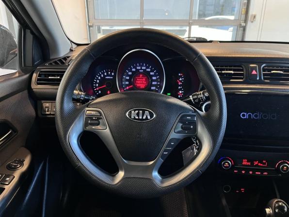 Kia Rio III Рестайлинг с пробегом 2016 года, цена 953 000 рублей, 195702 км, седан, Автокод Объявления
