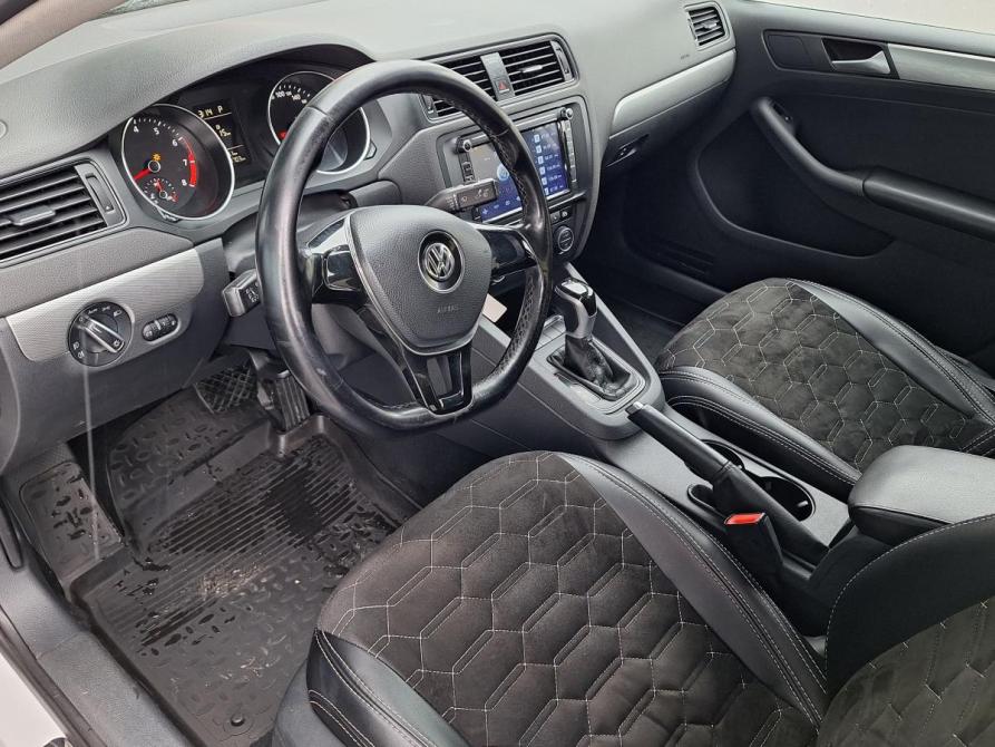 Volkswagen Jetta VI Азнакаево  - изображение 9