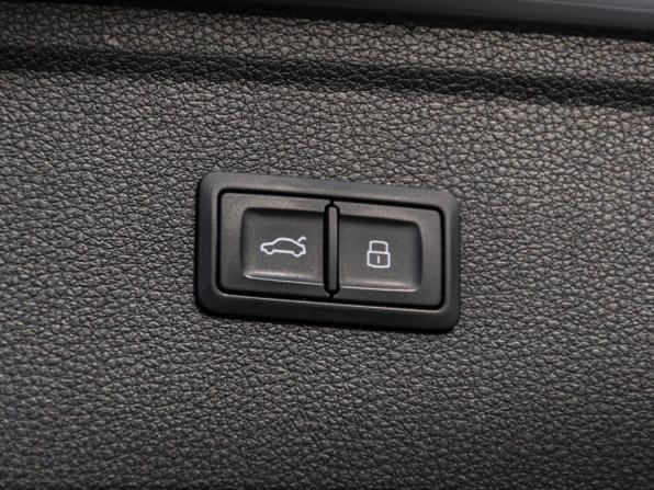 Audi Q5 II (FY) Рестайлинг с пробегом 2021 года, цена 4 549 000 рублей, 108239 км, внедорожник, Автокод Объявления