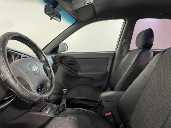 Hyundai Elantra III (XD2) Рестайлинг с пробегом 2004 года, цена 299 900 рублей, 310000 км, седан, Автокод Объявления