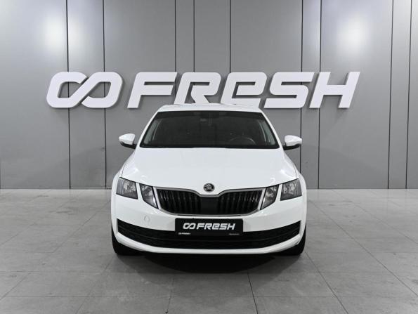 Skoda Octavia III (A7) Рестайлинг с пробегом 2017 года, цена 1 439 000 рублей, 222807 км, лифтбек, Автокод Объявления
