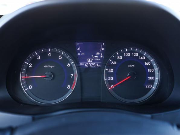 Hyundai Solaris I с пробегом 2013 года, цена 849 000 рублей, 127300 км, седан, Автокод Объявления
