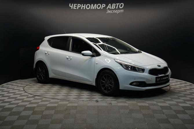 Kia Ceed II с пробегом 2012 года, цена 1 070 000 рублей, 232488 км, хэтчбек, Автокод Объявления