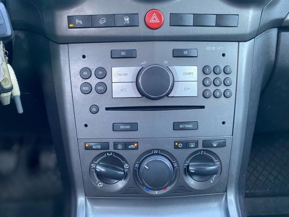 Opel Antara I с пробегом 2008 года, цена 750 000 рублей, 200539 км, внедорожник, Автокод Объявления