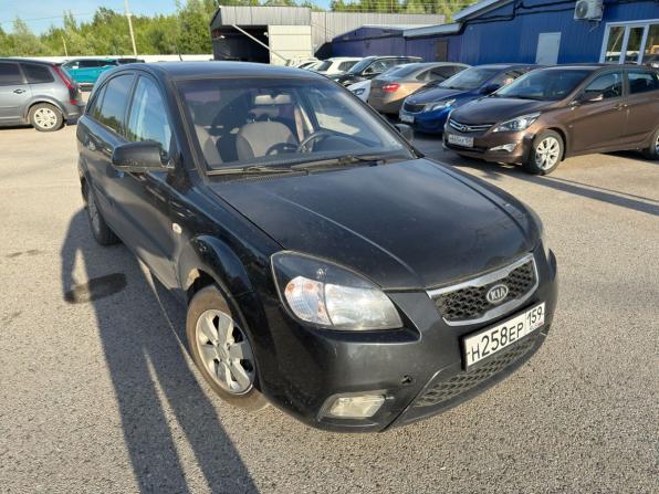Kia Rio II Рестайлинг с пробегом 2011 года, цена 597 000 рублей, 215000 км, хэтчбек, Автокод Объявления