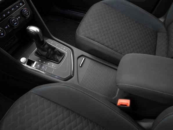 Volkswagen Tiguan II с пробегом 2019 года, цена 2 450 000 рублей, 133490 км, внедорожник, Автокод Объявления