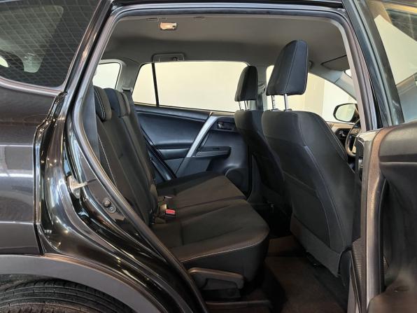 Toyota RAV4 IV (XA40) с пробегом 2015 года, цена 1 900 000 рублей, 240886 км, внедорожник, Автокод Объявления