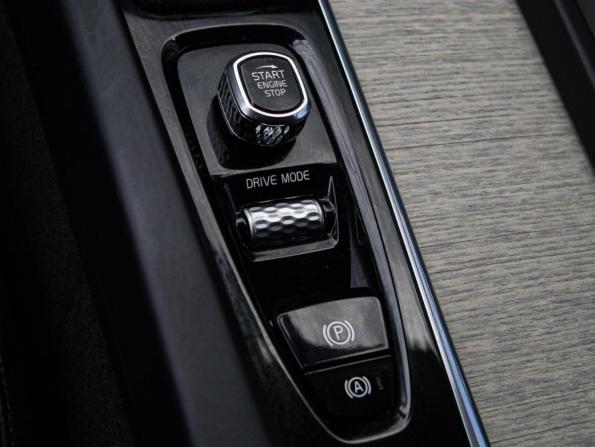 Volvo XC60 II с пробегом 2019 года, цена 3 600 000 рублей, 92218 км, внедорожник, Автокод Объявления